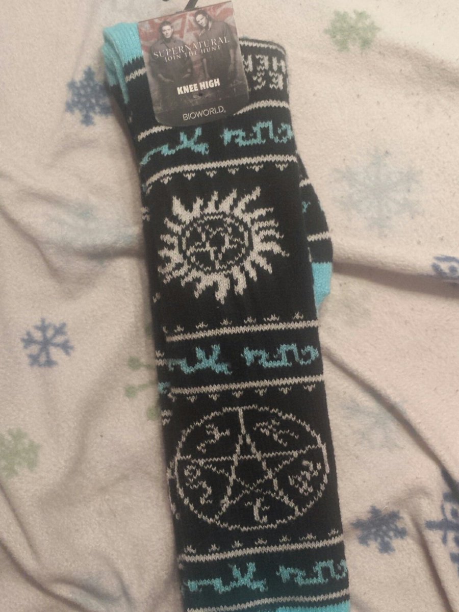 ||Just got these awesome socks at hot topic