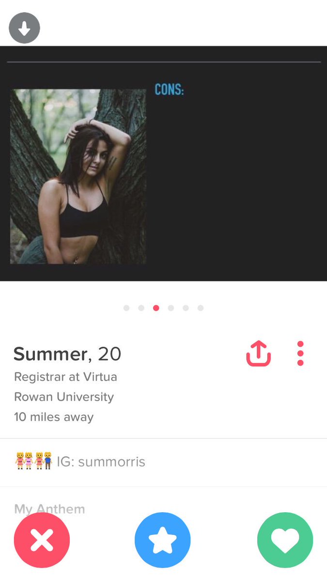brett_silver123's tweet photo. This girl dead ass made a PowerPoint on why you should swipe right https://t.co/4zHO5HDf4x
