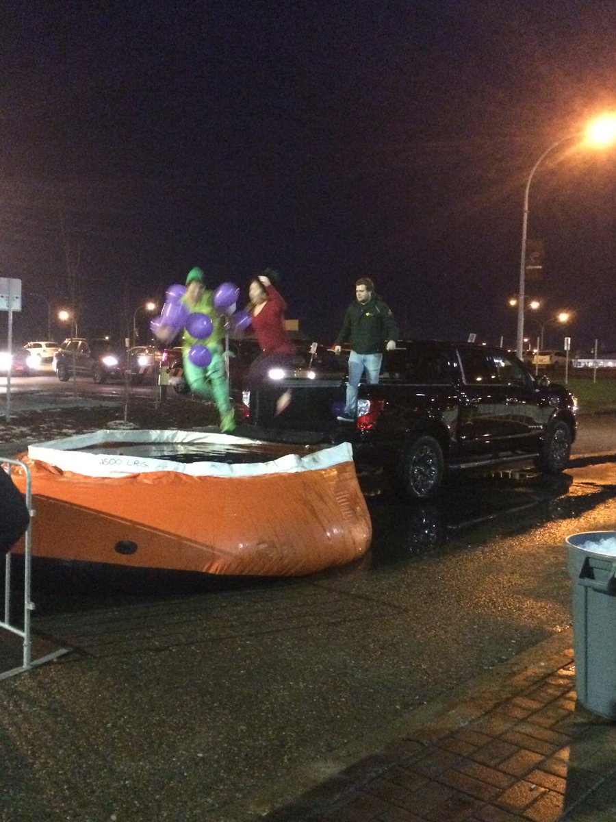 Ain't no party like a <a href="/UNBCJDCW/">UNBC JDC WEST</a> Chillin 4 Charity party! Kicking off the festivities for tonight's game vs. Regina #illjumpincoldcoldwater4u