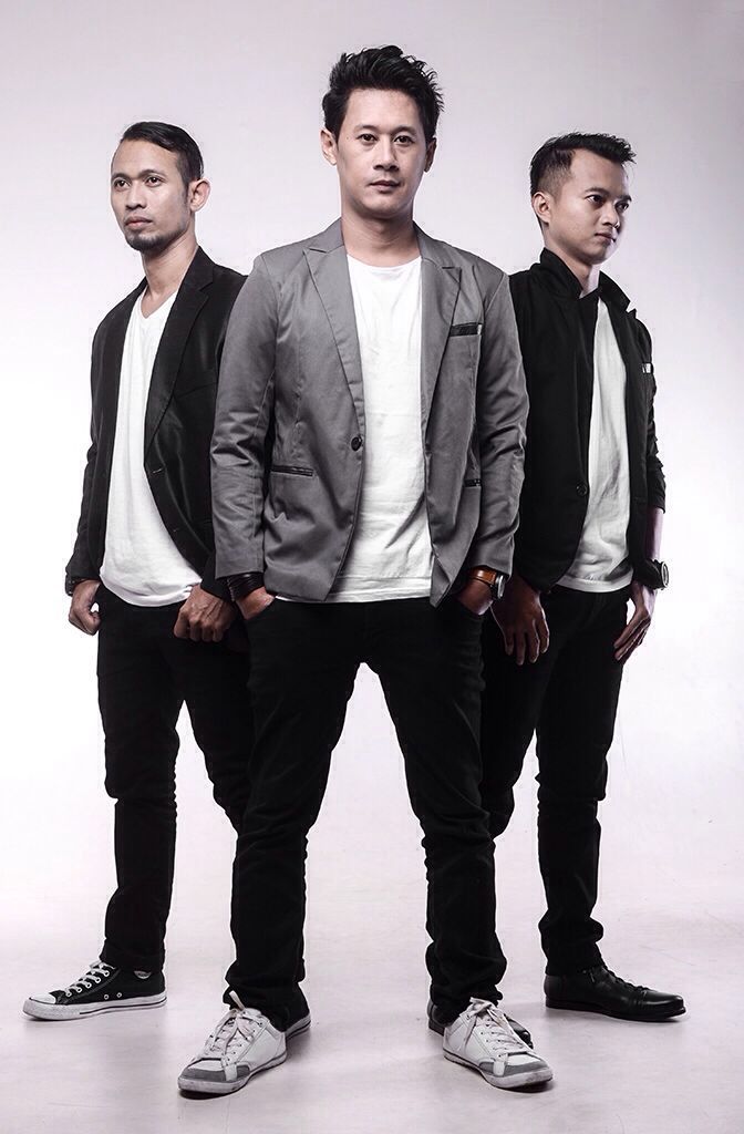 Follow kita jg di 
Facebook: Sen Sei
Fanpage: sensei band
IG: sensei_band
Path: SENSEI BAND