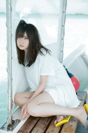 nogizaka46's tweet photo. 【ニュース更新】 齋藤飛鳥ファーストソロ写真集「潮騒」発売決定！ https://t.co/fkw9zV6yUB https://t.co/9D9q9mOw0v