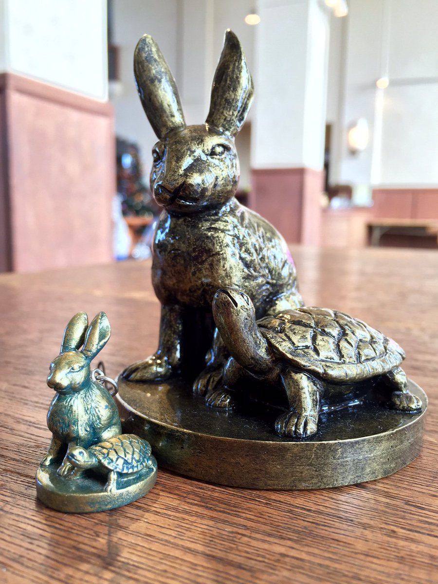 新商品！豊郷小学校旧校舎群のシンボル！うさぎとかめの真鍮像を