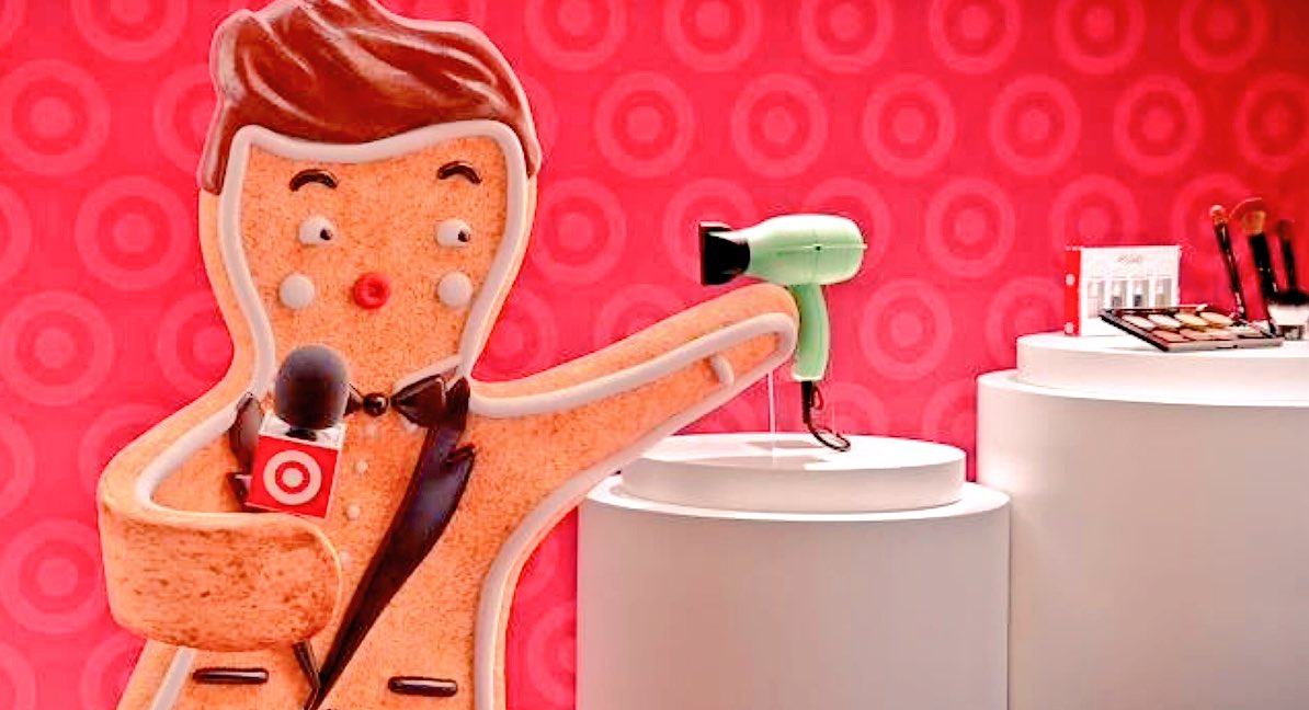 QUEncyclopedia's tweet photo. Who doesn't want more frosting! I get you #GingerBreadington @Target #10DaysOfDeals #TargetBeauty #TargetStyle https://t.co/v52LGmlhkY https://t.co/2rCl1z90zI