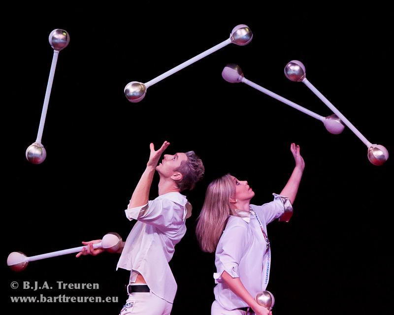 Artistency's tweet image. We're back with a great juggler duo! artistency.com/male-female-ju…