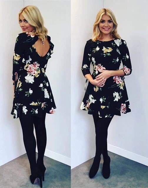 ukcelebsinheels's tweet photo. The wonderful #HollyWilloughby on yesterday's #ThisMorning #Stunning #Dress #Nylons #Legs #Heels ❤️❤️❤️❤️ https://t.co/3EjBQNPo1S
