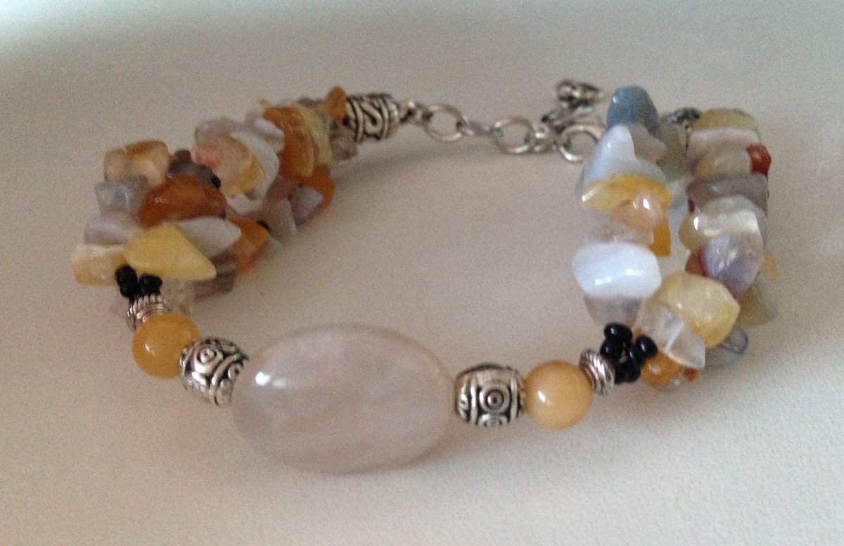GinaMason1250's tweet photo. Botswana agate and jade bracelet, fertility bracelet, healing… https://t.co/dl7CBkhRoP #etsymntt #AnxietyPanicAttack https://t.co/7ggZnVvKFV