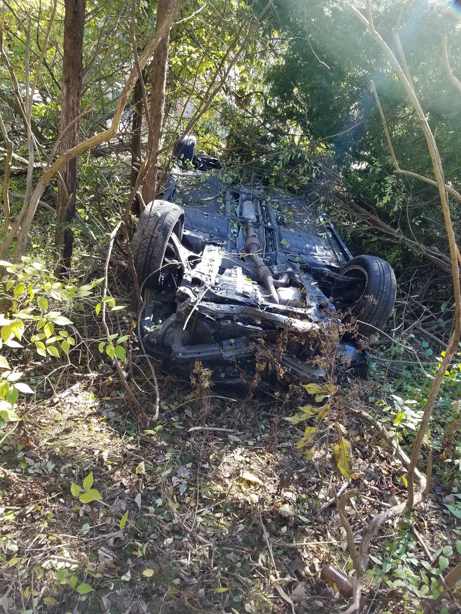 mrdavidson09's tweet photo. @Honda 11/21bad wreck, zero time to react, knocked unconscious car flipped 1time and rolled 2. Walked away.I owe my life to this car.Thanks! https://t.co/U5saLOZZen