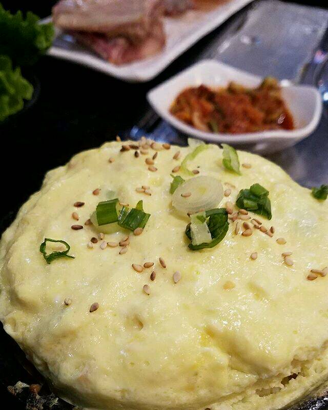 brokenmacarons's tweet image. So good! Tastes like I'm back in Suji-gu. #gogichicago #koreanfood #chicago #sofull