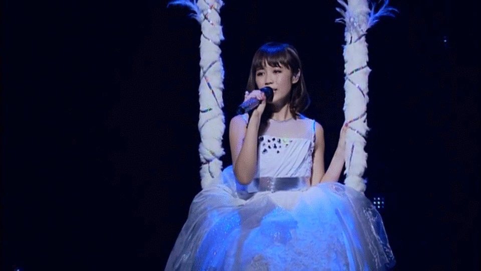 Eg062709's tweet photo. れいちぇるの誕生日が近づいてきたので、、120RT、120いいね目指します。してくれた人全員フォローさせていただきます!!
#鷲尾伶菜の誕生日祝う人RT 
#お迎えいきます 
#仲良くしてくれる人RT https://t.co/gFReinfdpU