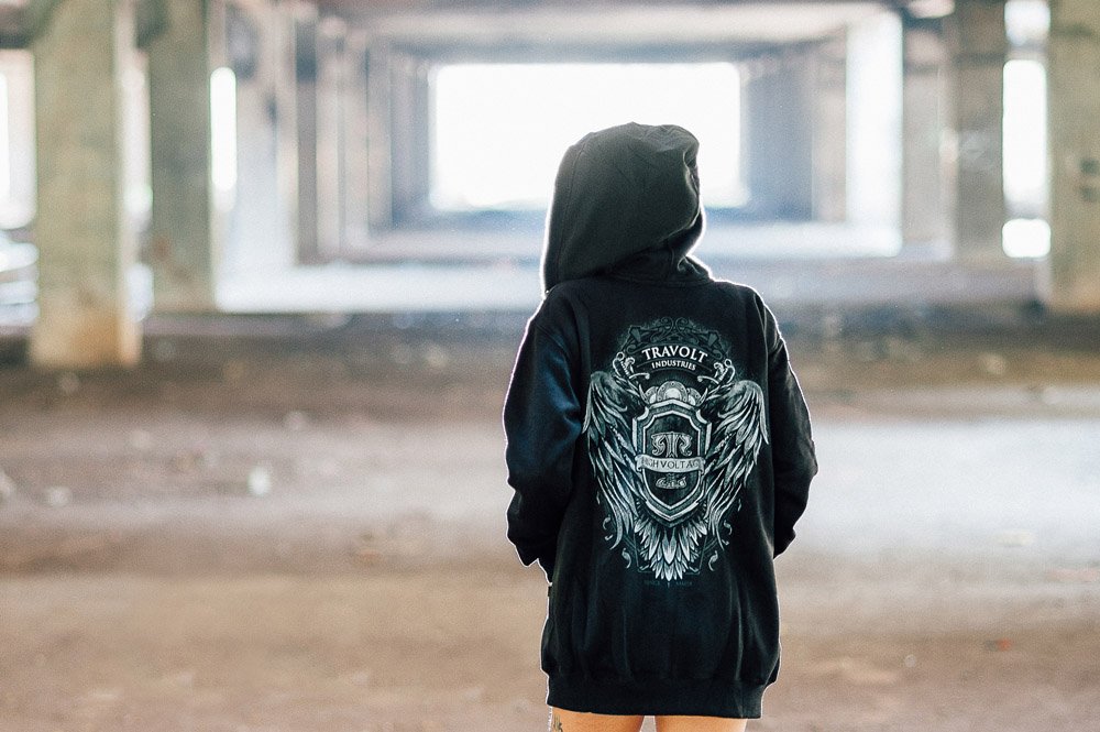 Travolt ID tweet media