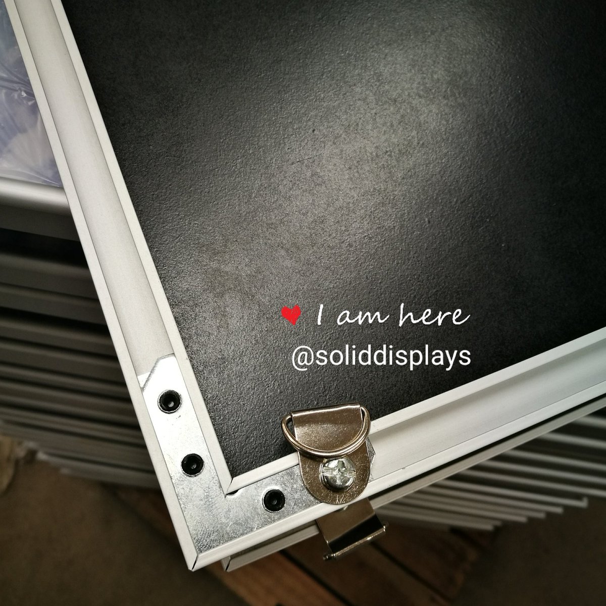 soliddisplays's tweet image. new series #snape #adframe #snapeframe for shellhelix. what made of aluminum frame add plastic backsuppoet