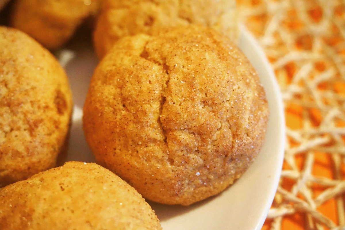 TapasTranslated's tweet image. Pumpkin Snickerdoodles! Galletas de Calabaza con Canela! Perfect for #thanksgiving Video coming soon! #visitspain