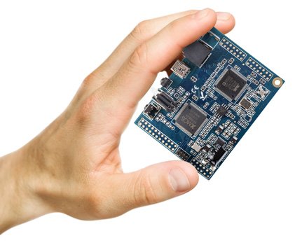 miniDSP's tweet image. Introducing the nanoSHARC kit, a pocket size 400MHZ Sharc + 500MHz XMOS module for DIY/OEM @ 169USD only. tinyurl.com/zuf49ye