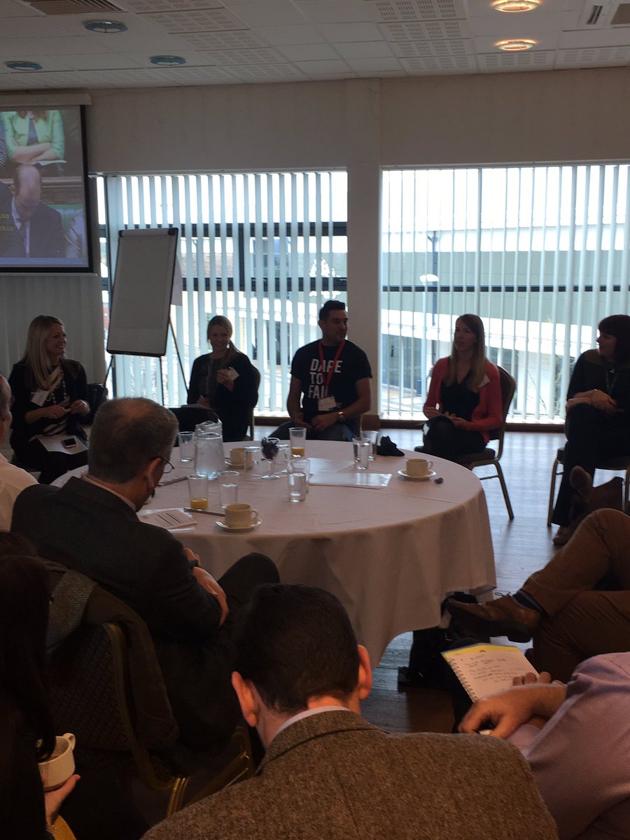 amynettleton1's tweet photo. #SWHOG16 unconference on the customer journey being led by @Joel_Resource & @MelissaCBarber @natfedevents Joel asks - what is the journey? https://t.co/YNQa307hlP