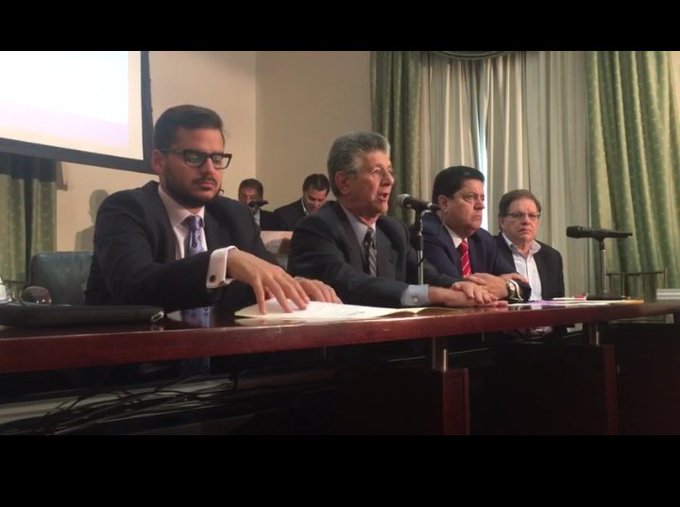 Ver imagen en Twitter Ver imagen en Twitter