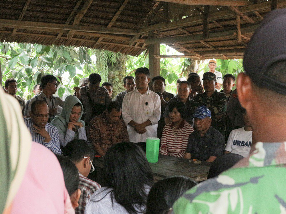 Pemuda_Tani's tweet photo. Pertemuan para #Petani #SPI #MekarJaya dengan KSP (Kantor Staff Presiden), DPRD Sumut, dan pihak POLRES Langkat. https://t.co/cSiZEcOqY1