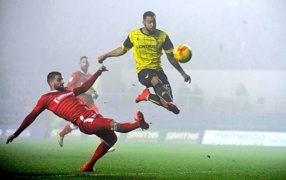 Check out our misty Oxford United v Gillingham picture gallery here: oxfordmail.co.uk/news/pictures/… <a href="/TheOxfordMail/">Oxford Mail</a>
