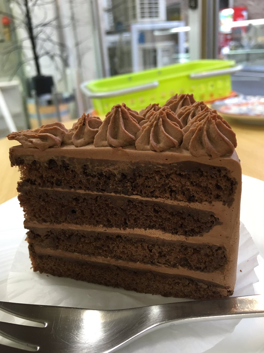 Chocolat Du Cima ショコラドゥシマ בטוויטר 生チョコショートケーキ 550 販売期間 11月24日 木 27日 日 ドモーリのチョコレートを使用したケーキが登場します W ノ