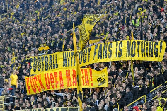 FasziFankurve's tweet photo. Fanfotos aus der #UCL von #BVB - #Legia & von #CSKA #Moskau - #Bayer04 #Leverkusen online: #UCL #BVBLEG #CSKAB04 https://t.co/59BaQPnjs2 https://t.co/QH2Yn1iTXN