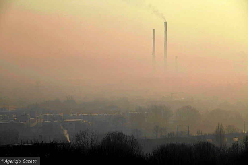 Polacy i Bułgarzy oddychają najbardziej trującym powietrzem w Europie. Najnowszy unijny raport. wybr.cz/32k