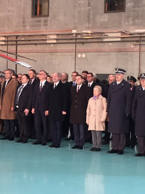 View image on Twitter