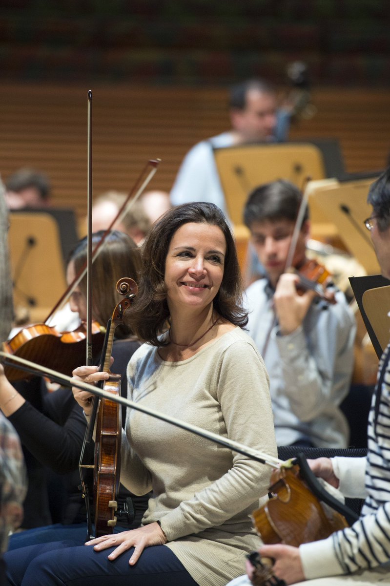 BerlinPhil's tweet photo. Rehearsal in LA &amp; backstage before the concert. See more photos here https://t.co/hFXKkQfyKn (© M. Rittershaus) https://t.co/BqiBJAjJvk