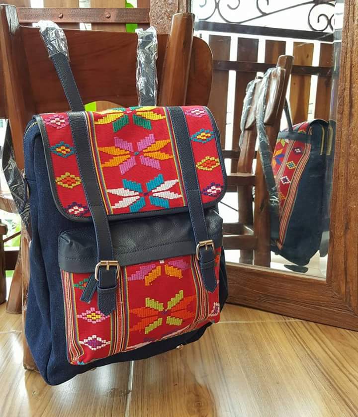 tutiketnik's tweet photo. Tas Ransel Wanita Etnik Tenun Kulit
WA: 081331009119
BBM PIN: 5525C1DD
#tas #taswanita #tasransel #tenun #kulitsapi https://t.co/zO9UJMmVbr