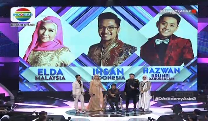 Jangan lewatkan penampilan <a href="/DAA2_Hazwan/">Hazwan</a> <a href="/eldasusantiDAA2/">Elda Susanti DAA2</a> dan <a href="/ihsantarore/">ihsan tarore</a> malam ini ya! #DAcademyAsia2