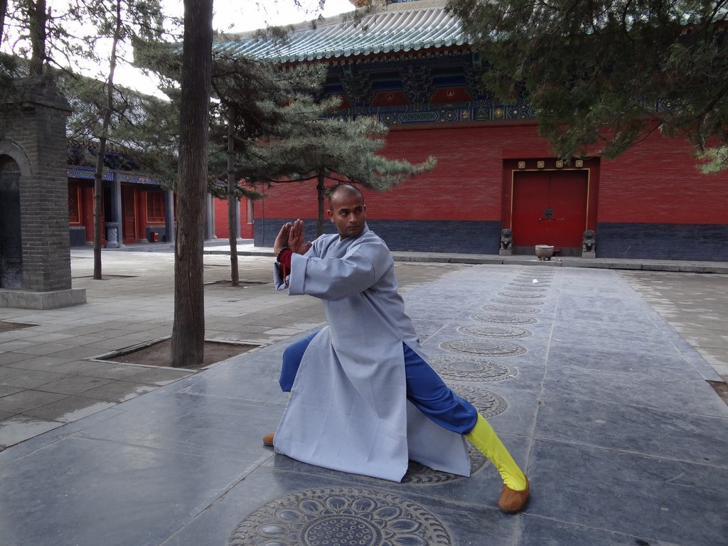 Lifezpresent's tweet photo. Making #India proud on #MartialArts. India's first #Shaolinmaster #ShifuKanishka & India's first entry to #ShaolinMonastery by HarshVerma https://t.co/VtAmki3gae