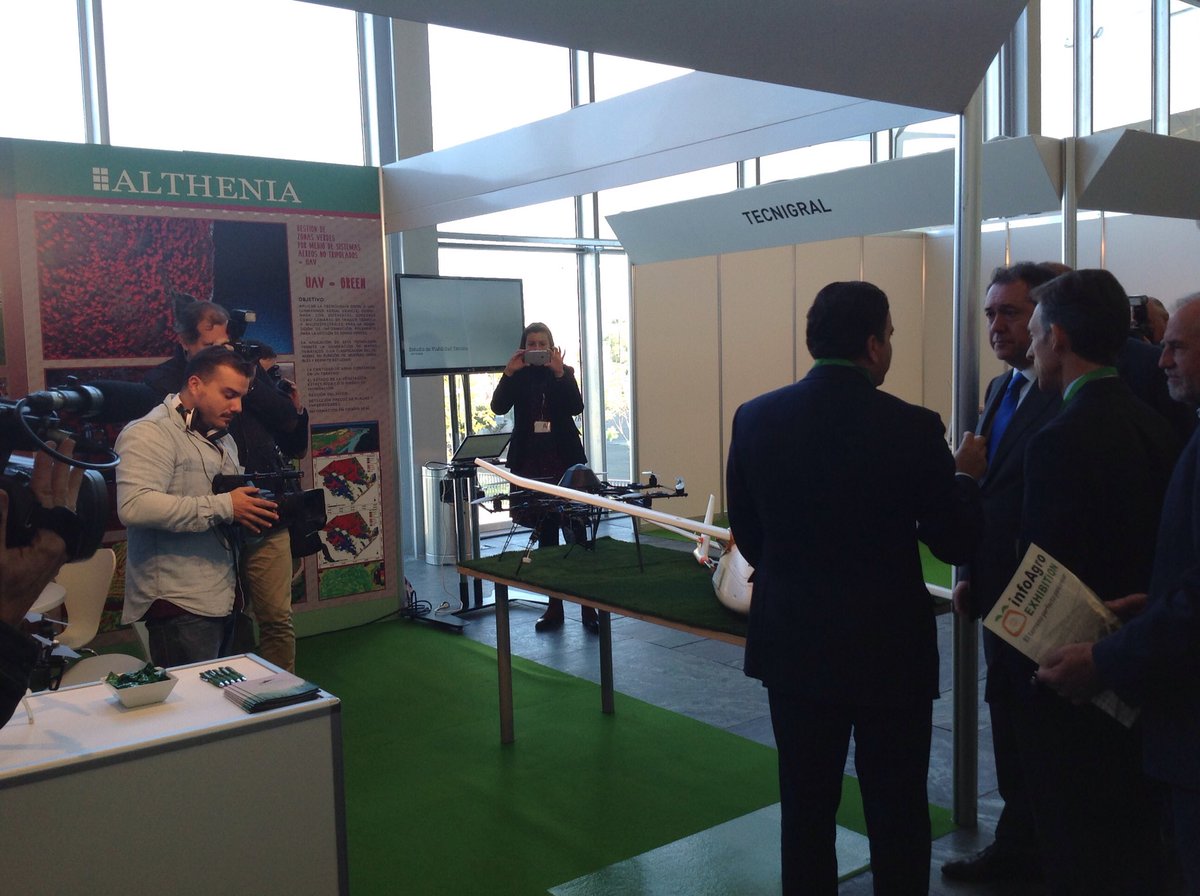 URVE_Fibes's tweet photo. @tecnigral #arboricultura en #URVESevilla @fibesevilla @JuanEspadasSVQ @Ayto_Sevilla https://t.co/kbOz247nsO