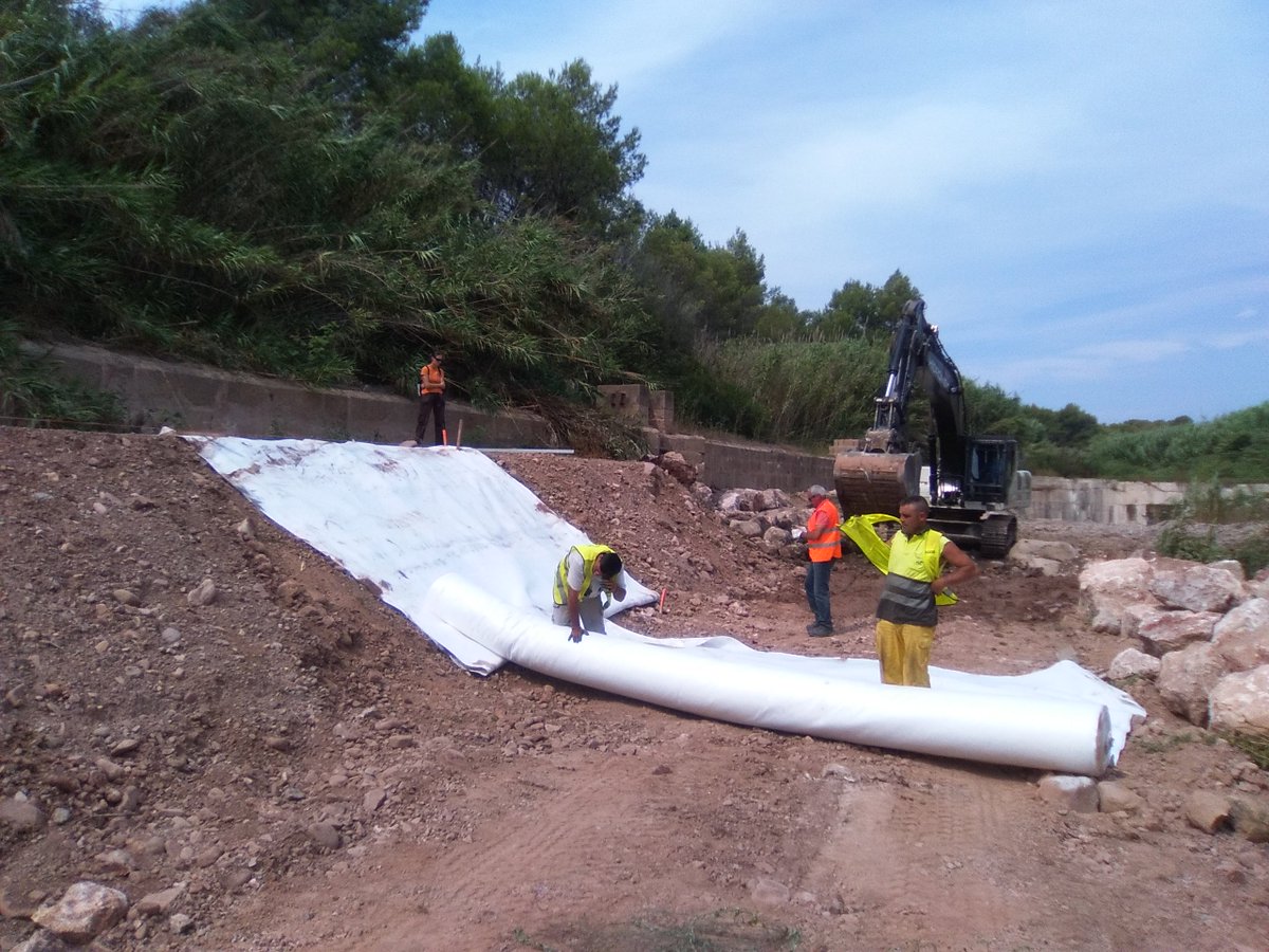 Geotexan_SA's tweet photo. #Geotexan suministró #GeotesanNT46 para una obra hidráulica en Algar de Palencia (Castellón).¡El resultado fue espectacular! #GeoProyectos https://t.co/LqggrdirCt