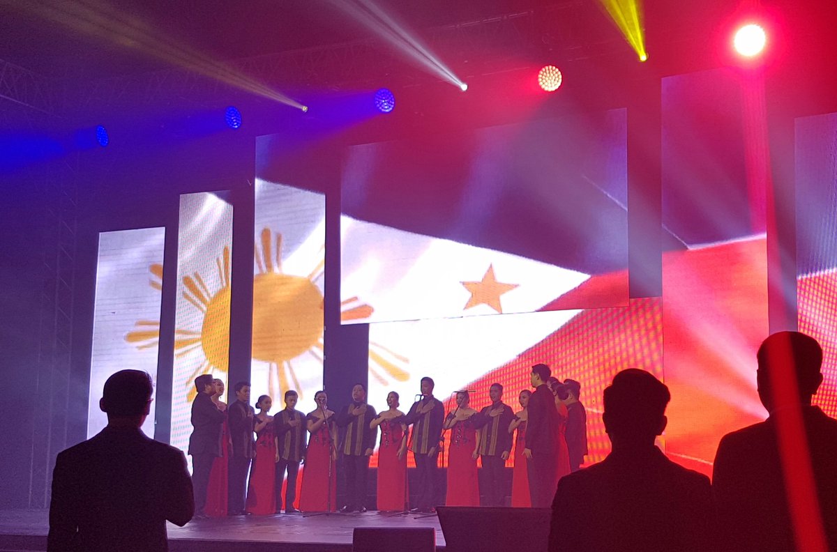 PLDTEnterprise's tweet photo. Leading the National Anthem and the invocation are the world renowned Philippine Madrigal Singers. #SulongBossing #SMENation https://t.co/HMogYlzyWr