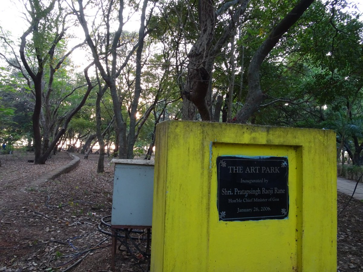 kaushal's tweet photo. serendipity is discovering that #TheOneFestGoa is happening alongside @IFFIGoa... Open air photo exhibits et al! 😍 #Goa https://t.co/HIyJq1BDSv