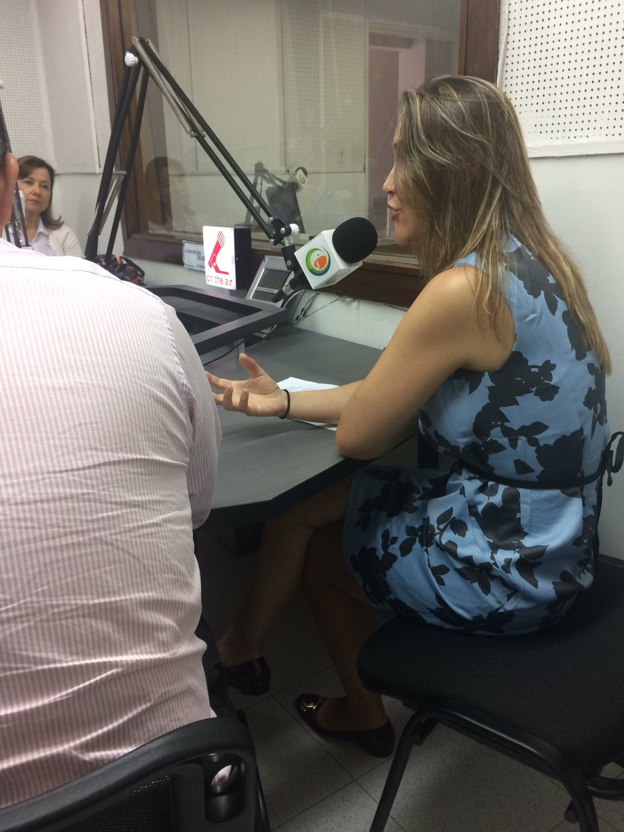 NewscomTV's tweet photo. En @radiotodelarcali hablando de #realidadvirtual https://t.co/buScOLoAoJ