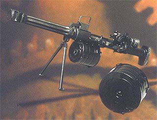 T 253 On Twitter フルオートドラムマガジン個人携帯式グレネードランチャーの存在がわかった 87式グレネードランチャー 装弾数はともかくなんですかこれ 35mmグレネード弾を12発装填可能らしい 火力怖い Mmdにほしくないですか皆さん Https T Co Wnpwkd81pl Twitter