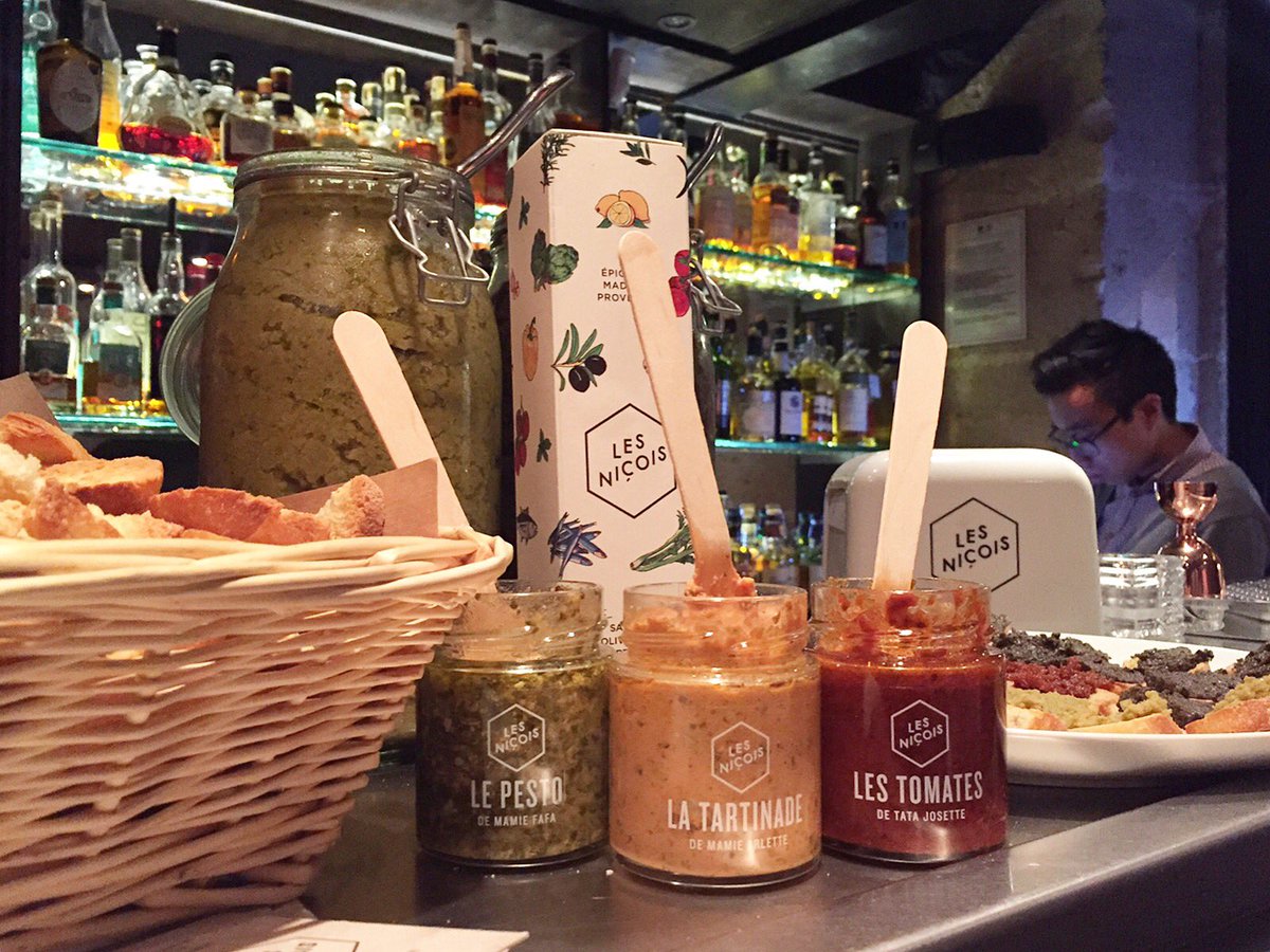Ce soir #LesNiçois tartinent chez <a href="/JefreysBar/">Jefrey's Bar</a> pour la Pleaz Night de <a href="/AlambicMagazine/">Alambic Magazine</a> et <a href="/pleazleblog/">PLEAZ</a> - On vous attend !