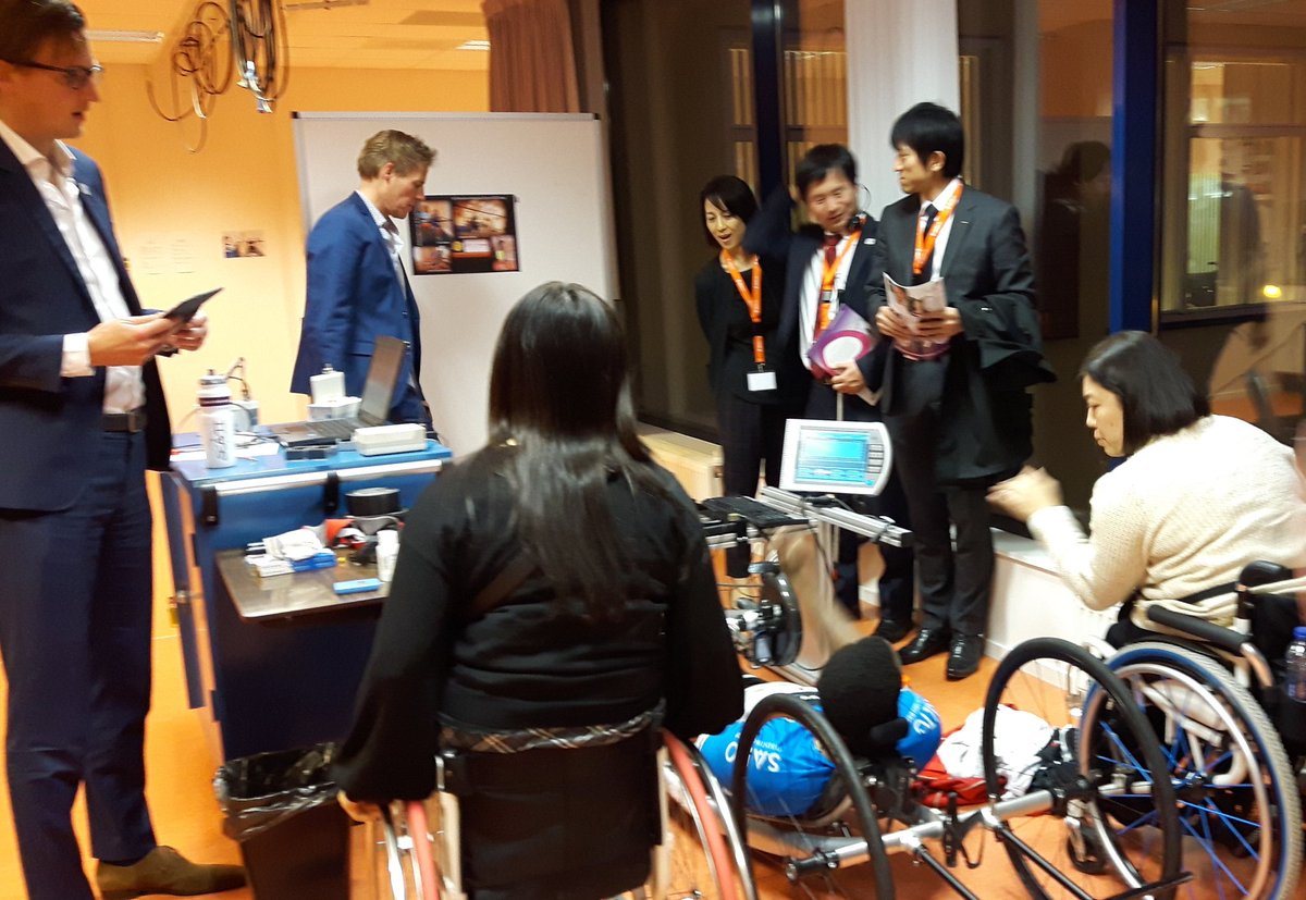Japanse delegatie Paralympisch comité op bezoek bij DNO lab Reade.  @CASA_Reade <a href="/TestcentrumCASA/">TestcentrumCASAReade</a>