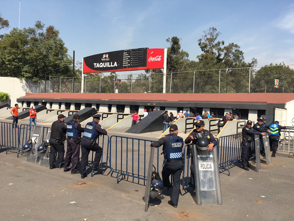 Resultado de imagen para taquillas estadio azteca