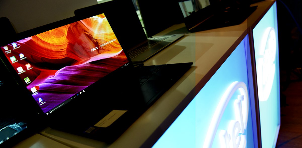 Intel_Spain's tweet photo. ¡Algunos de los equipos más potentes del año te espera en nuestro stand en #PremiosXataka! 👌 #IntelXataka2016 https://t.co/54bZLuTHfx