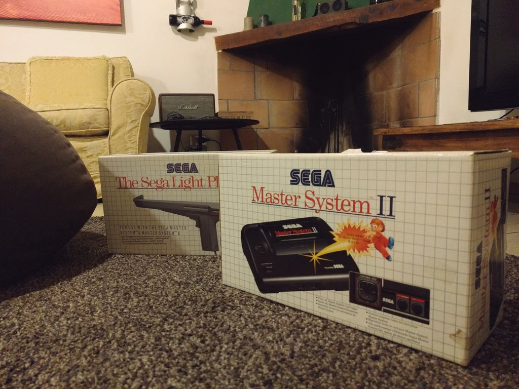 highcla's tweet image. So, inspired by the new #nintendoclassicmini, i just bought a #segamastersystem2.