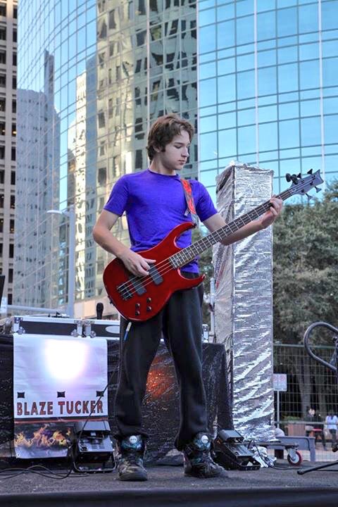 Rockin' at Downtown Houston City Hall last weekend. Thanks for the pic, KD. @Via_Colori #viacolori #blazetucker