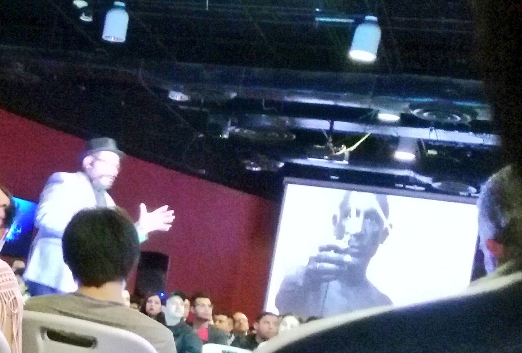 emersonmaita's tweet photo. Democratización creativa ayer con @ElDeCreativo en el #CPNight ! https://t.co/fKxzTt1JJb