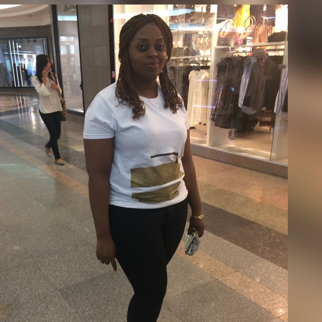 pamelatchassi's tweet image. Ces très important de ce mètre des vêtements chic