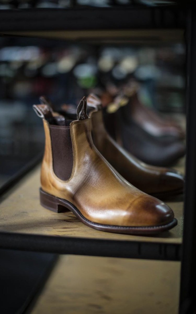 Telegraph Luxury (@telegraphluxury) on Twitter photo .<a href="/CaroIssa/">Caroline Issa</a> discovers the perfect English boots... from an Australian brand <a href="/RMWilliamsUK/">R M Williams UK</a> telegraph.co.uk/luxury/womens-… .<a href="/CaroIssa/">Caroline Issa</a> discovers the perfect English boots... from an Australian brand <a href="/RMWilliamsUK/">R M Williams UK</a> telegraph.co.uk/luxury/womens-…