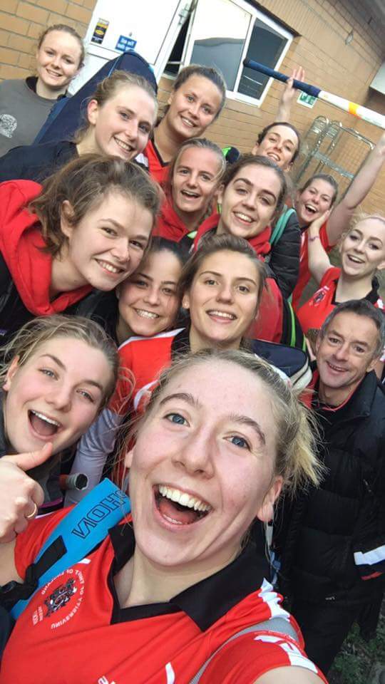 UWEHockey's tweet photo. #TeamUWE Hockey back at it again! 8-0 win for the L1 against @Cardiff_Hockey 2nd! #WinnersAreGrinners https://t.co/eRU6xtl6U3