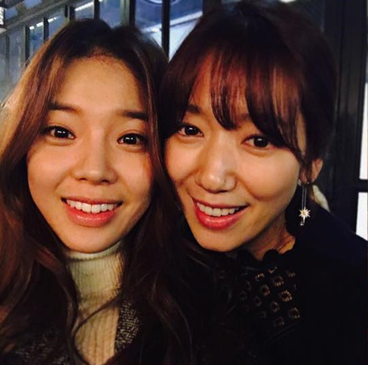 ssinzz_'s tweet photo. Thalia_Walls: Lee Kyu Won and Cha Bo Woon #Heartstrings #ParkShinHye #InSeMi😍😍😍😍 https://t.co/TjafPJO92l