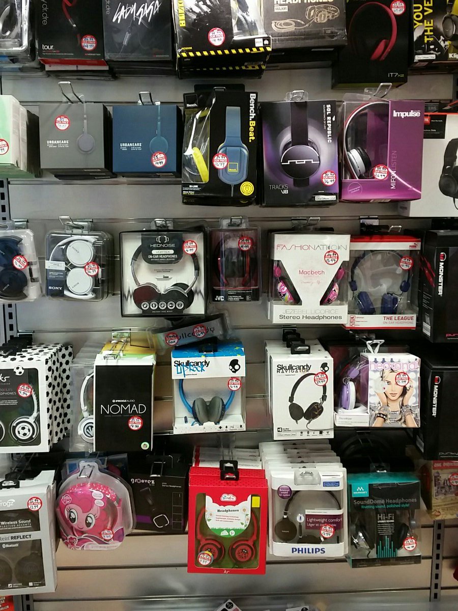 outlet_tech's tweet photo. Dont forget #blackfriday loads of deals in store up to #50%off #bluetoothspeakers up to half price #powerbanks upto 50%off great #bargains https://t.co/6lxZ0wtWzI