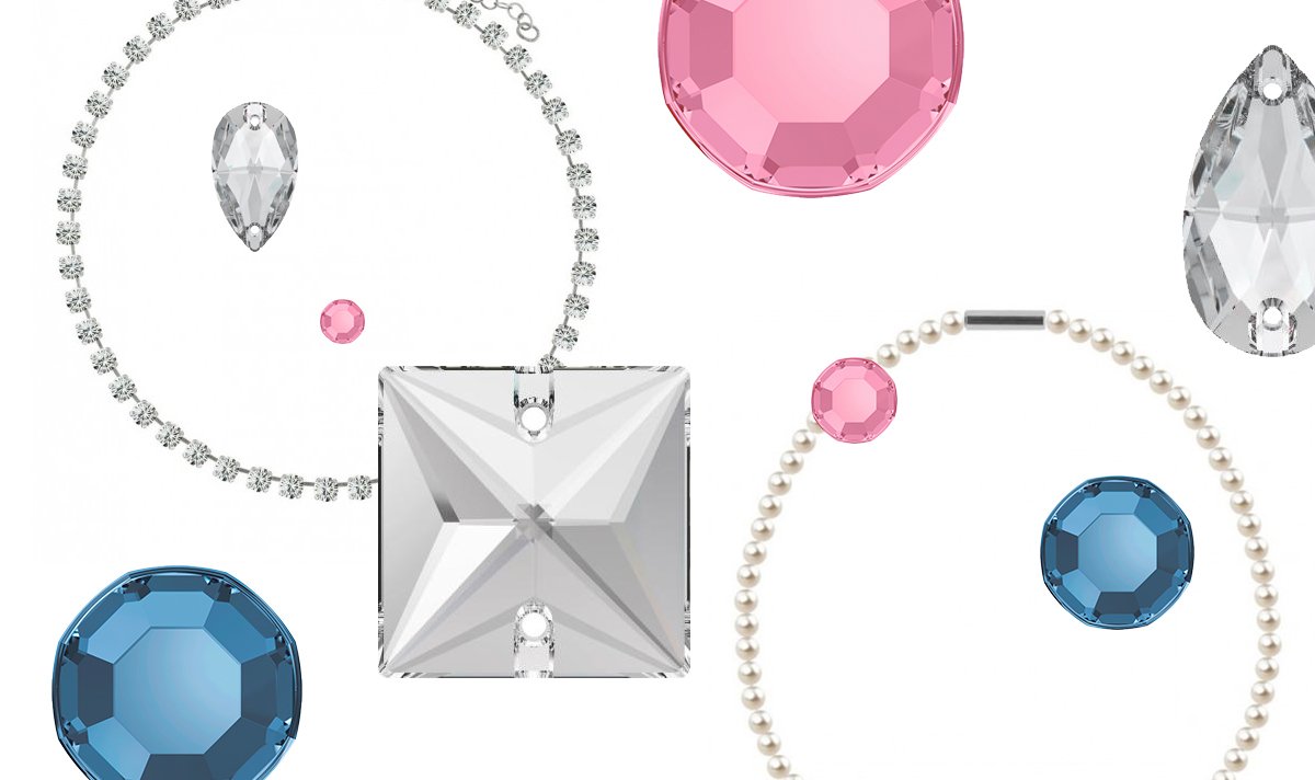 STRASSCOM's tweet photo. Today we start with our four #present guides for #christmas :) <3
Take a look at our #BLOG! #crystalista #sparkling
https://t.co/Qx7Qq5PbLe https://t.co/wUeUskEVH2
