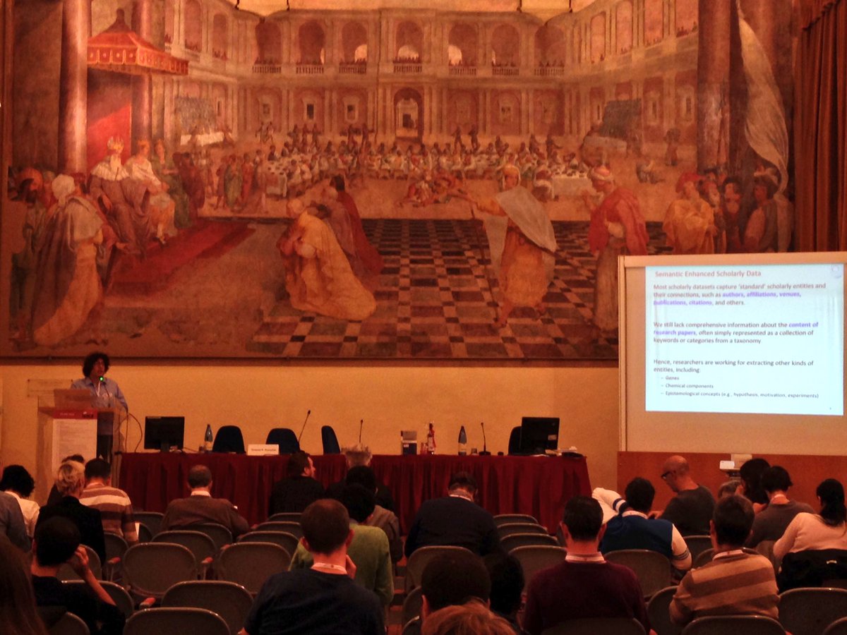 .<a href="/FraOsborne/">Francesco Osborne</a> on stage presenting TechMiner <a href="/ekaw2016/">EKAW 2016</a> #EKAW2016