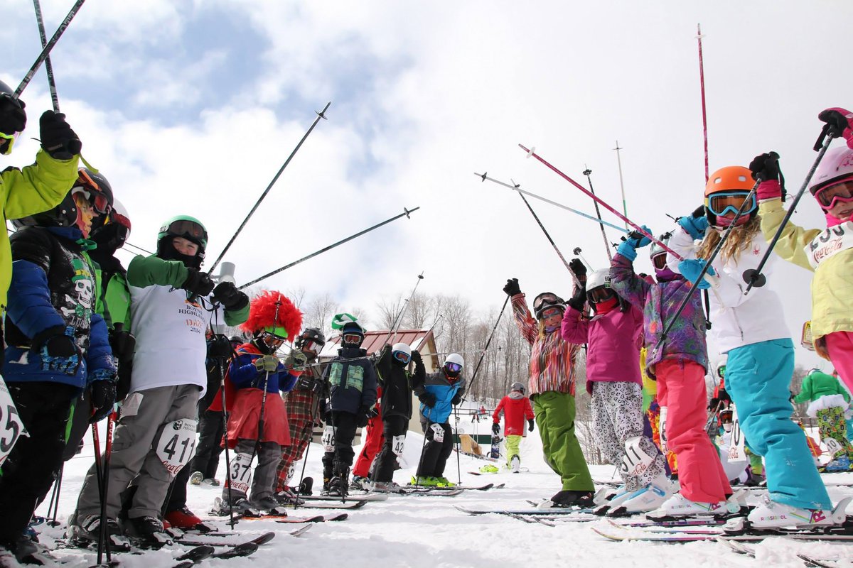 TJCProperties's tweet photo. Happiness is .... The first skiing run of the season. 
Location:  Boyne Highlands, MI
#LiveMore 
#TJCMemories 
#Ski https://t.co/mmL1tt4nKn